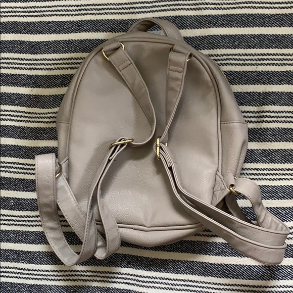 Betsey Johnson backpack ๐ RARE find - Picture 6 of 10